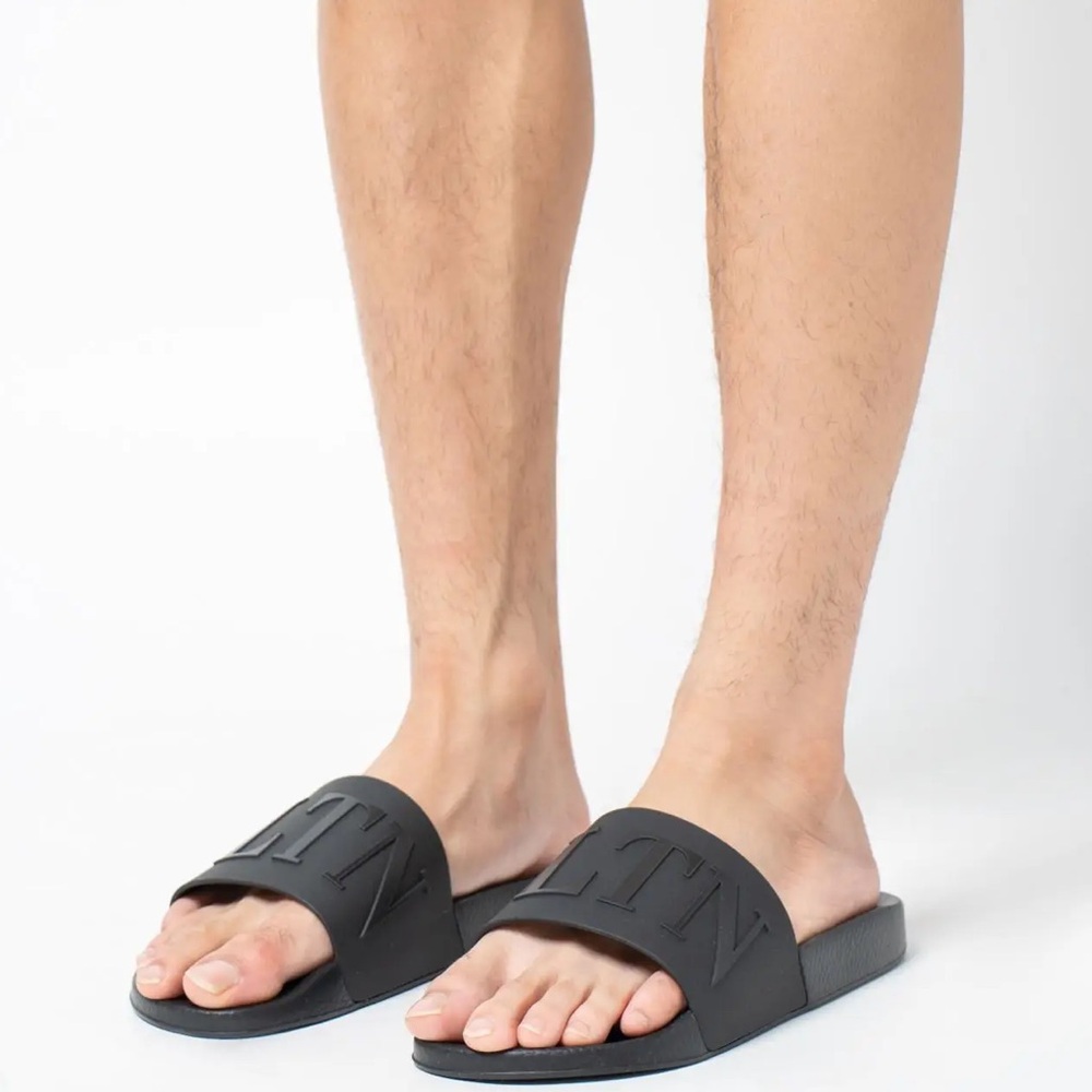 Valentino Garavani VLTN Logo All Black Rubber Slide Sandal